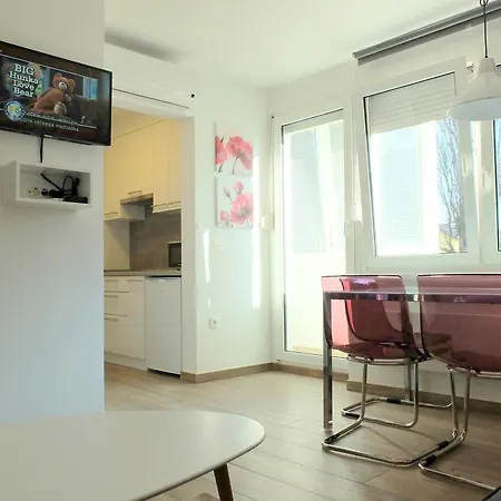 Apartment Center Flat