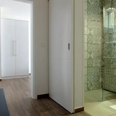 Center Flat Apartment *