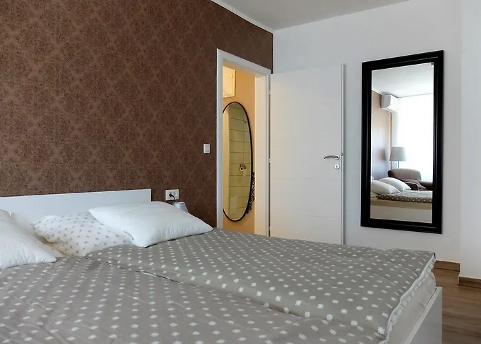 Center Flat Apartman *