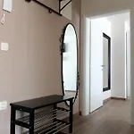 Center Flat *